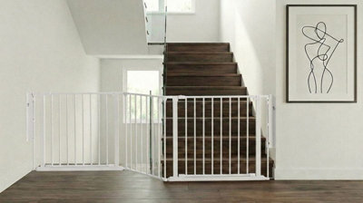 Safetots Two Door Multi Panel Solution For Up And Down StaircasesWhite226Cm Of LengthIncludes 2 Door Opening Panels from B&Q