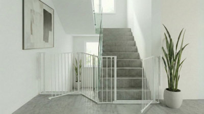 Safetots Two Door Multi Panel Solution For Up And Down StaircasesWhite259Cm Of LengthIncludes 2 Door Opening Panels from B&Q