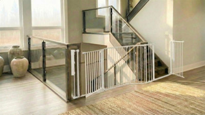 Safetots Two Door Multi Panel Solution For Up And Down StaircasesWhite298Cm Of LengthIncludes 2 Door Opening Panels from B&Q