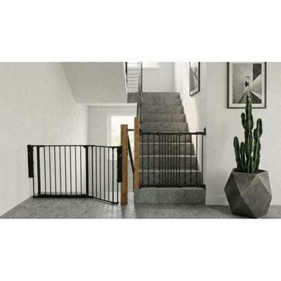 Safetots Black Solution For Up And Down Staircases, Multi Panels, Up To, And, Screw Fit Gate, 67Cm - 105.5Cm 154Cm B&Q