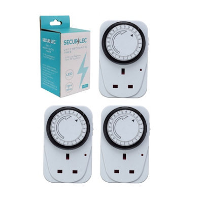 Securlec 3X 24 Hour Timer Plug Uk 3 Pin Daily Mechanical Timer 15 Minute Segments Auto Plug from B&Q
