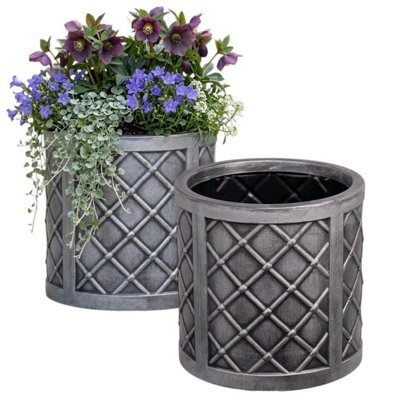 Strata 2X Small Round Lazio Planter Grey Lattice Style Plastic Patio Plant Pot 32Cm from B&Q