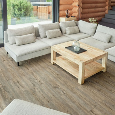 B&Q -  Self Adhesive Floor PlanksPack Of 10 Planks Covers 14.96 Ft² (1.39M²)Peel And Stick Vinyl Flooring In Darker Bown Oak