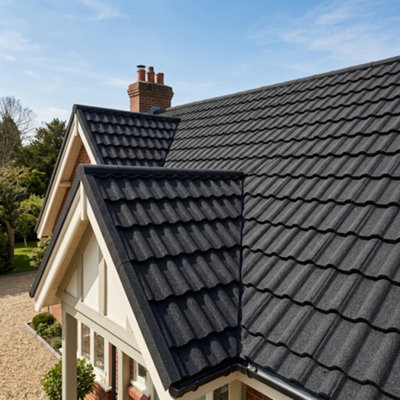 B&Q -  Metal Roof Shingles15 Pack7.1M²Stone Coated Galvanised Roofing Tiles (Graphite)