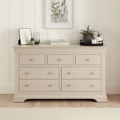 The Furniture Market Wilmslow Dove Grey Painted Wide 3 Over 4 Drawer Chest from B&Q