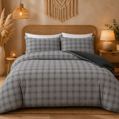 Pamposh Grace Super King Duvet Set Premium Microfiber Reversible Superking Duvets Sets 3 Pcs Ultrasoft Hypoallergenic With Zipper Closure from B&Q