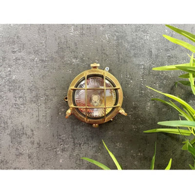 Lampfix Navigator 09006 Outdoor Ip44 1 Light Mini Porthole Bulkhead Light In A Raw Brass Finish from B&Q
