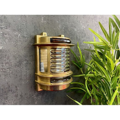 B&Q -  Navigator 09017 Outdoor Ip64 1 Light Wall Light In A Raw Brass Finish