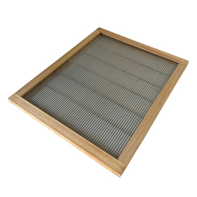 Hagens Beekeeping Hd122 Langstroth Wood Bound Metal Excluder from B&Q