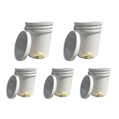  - Hagens Beekeeping Cn2105 White 5 X 20L Bucket With Plastic Honey Gate For Honey Extraction & Storage