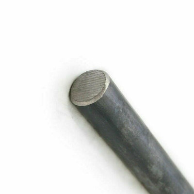 Mild Steel Round Bar Black Steel Engineering Bar 25mm X 1000mm from B&Q