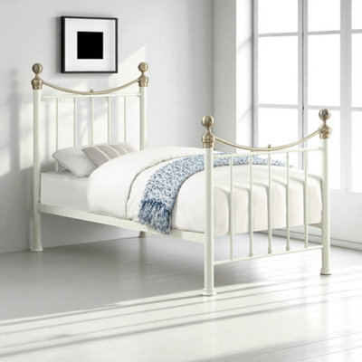 Oat Home Unisex White Hampstead Traditional Style Metal Bed Frame In | : Single - Image 4