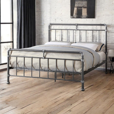 B&Q -  Fulham Industrial Scaffold Black Metal Bed Frame -King Size