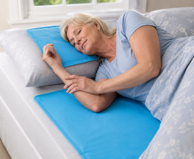 Cooling Pillow Pad 40 X 30Cm - Size: 1 X 39.5 X 29.5Cm - Wilko Blue Avilo - Image 3