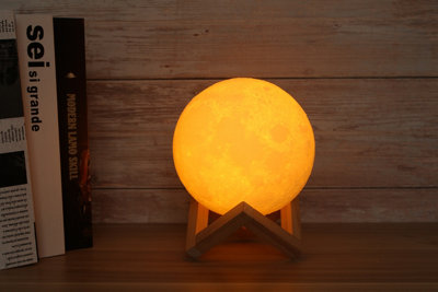 Usb Rechargeable Moon Lamp - Size: 16 X 12 X 12Cm - Wilko White Avilo - Image 4