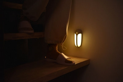 Motion Sensor LED Light Wireless Magnetic Wall Night Light Battery Operated - Image 3