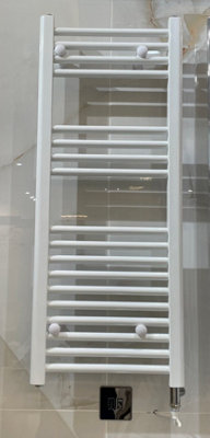 B&Q White Lyon Electric Towel Rail Radiator 1600 X 600Mm, Large
