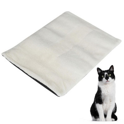 B&Q -  3 X Snug Self Heating Warm Thermal Fleece Cat Pet Blanket Non-Slip