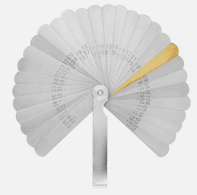 B2C Feeler Gauge 9/31 Blades With Locking Nut Metric Gap Measure Workshop Garage 31 Plates from B&Q