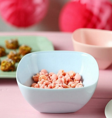 B2C Square Plastic Food Bowl Microwave Freezer Safe Deep Fruit Vegs 1.5L 19X19X10Cm Blue 2 Pieces from B&Q