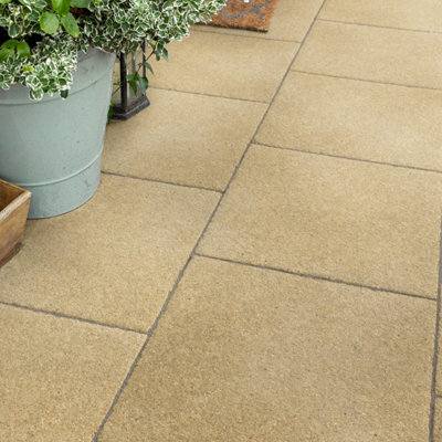  - Discount Builders Merchants 80 Pack Textured Buff Patio Slabs 450X450mm16.2M²