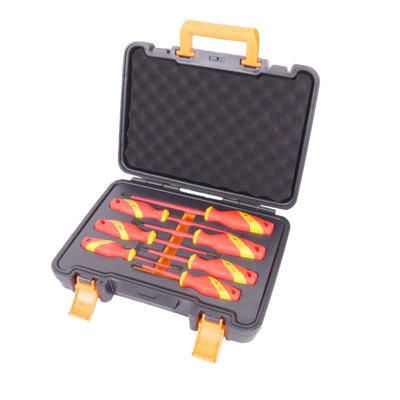 Gear4Garage Insulated Screwdriver Set 7 Piece Electricians Vde 1000 Volt Tools from B&Q