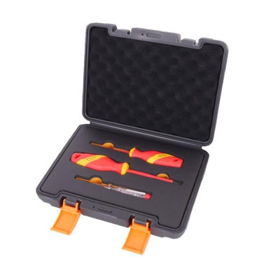 Gear4Garage Insulated Screwdriver Set 3 Piece Electricians Vde 1000V Phillips from B&Q