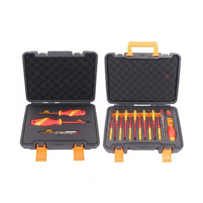 Gear4Garage 3Pc Screwdriver Set Electricians Vde 13Pc Insulated Pozydrive Hybrid Set Ev Kit from B&Q