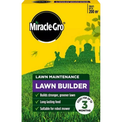 Miracle-Gro Lawn Builder 200M² Fast Acting Lawn Fertiliser from B&Q