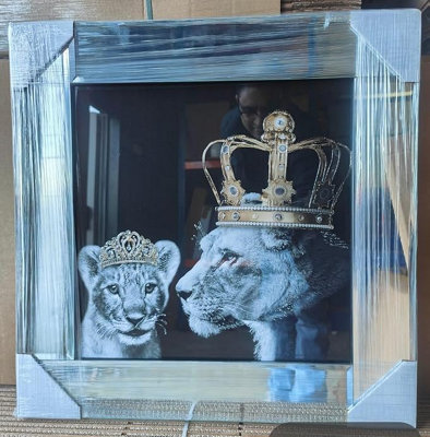 Biznest 3D Liquid Glitter Artwork In Mirrored Frame Lion Royal Family Golden Crown Diamante Wall Decor 55 Cm (1X Mother1X Girl) from B&Q