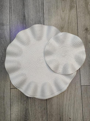 Biznest 8Pcs Set Round Wavy Rattan 4X Placemats 4X Coasters Dining Table White 38Cm from B&Q
