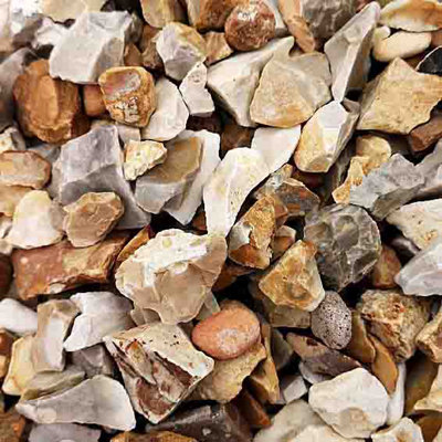 Turfworld 20mm Golden Gravel Decorative Gravel 850Kg Bulk Bag from B&Q