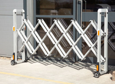 The Ramp People Expandable Barrier (Expands To 2M) Aluminium Mobile Pedestrian Barrier On Wheels from B&Q