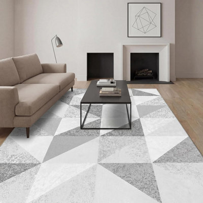 B&Q -  Short Pile Rectangular Triangle Pattern Rug 120X160Cm Grey