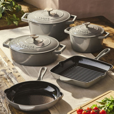 B&Q -  5 Piece Cast Iron Casserole DishesFrying Pan & Skillet Set With Enamel InteriorGrey