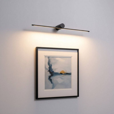 B&Q -  Ultrabeam Picture Wall Light Fitting Black Finish 11Watt Warm White Led 800mm Wide