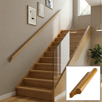 B&Q - Oak Prefinished & Lacquered Handrail Pigs Ear 4.2M Wall Mounted Handrail Uk Manufactured 