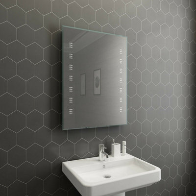 Rinse Bathrooms 800 X 600mm Illuminated Led Bathroom Mirror With Demister Ip44 from B&Q
