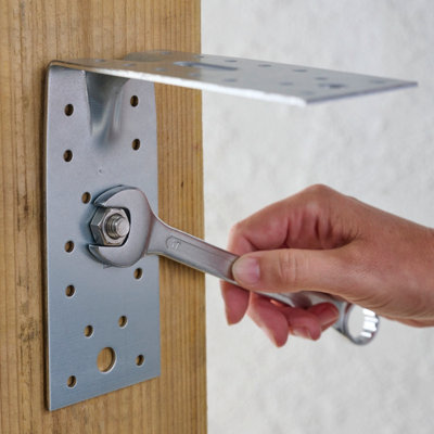 Shop bolts, nuts & washers.