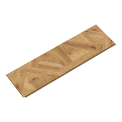 GoodHome Bromley Honey Natural Oak Wood Effect Structured Laminate Flooring Sample from B&Q