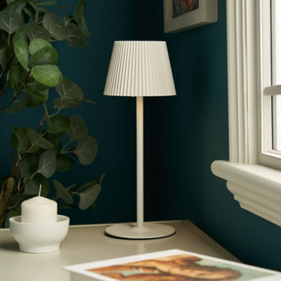 B&Q -  Elowen White Touch Sensitive Led Rechargeable Table Lamp - Image 3
