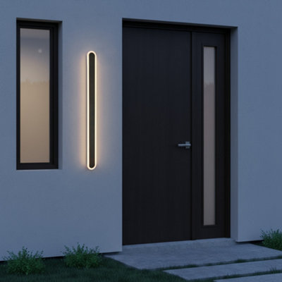 B&Q -  Mitali Black Outdoor Led Cct 32 Watt Linear Wall Light