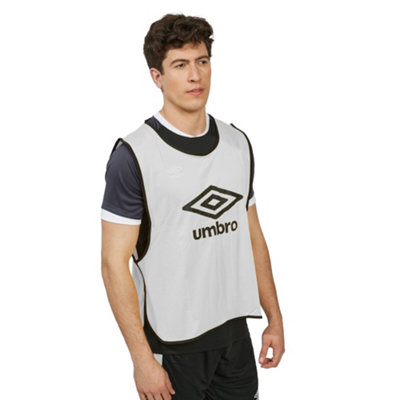  - Umbro Unisex Adult Training Bib White/black (S-M)