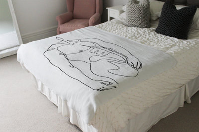 Andrew Lee Line Art Of Male Body (Blanket) / Default Title from B&Q