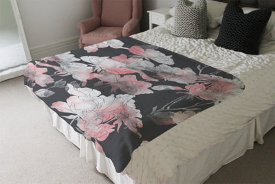 Andrew Lee Imprints Flowers And Leaves Of Wild Rose (Blanket) / Default Title from B&Q