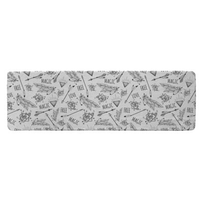 Benjamin Tate Design Tribal Feathers Arrows And Diamonds Runner Special Soft Home Rug from B&Q