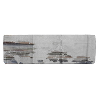 Benjamin Tate Design Silver Palm Runner Special Soft Home Rug from B&Q