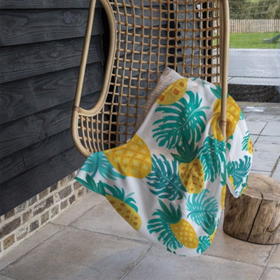 Andrew Lee Pineapples (Blanket) / Default Title from B&Q