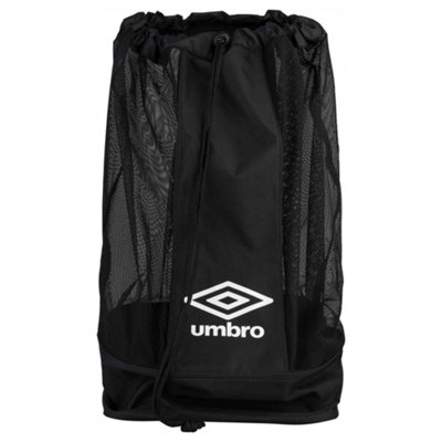  - Umbro Logo Football Bag Black/white (One Size)