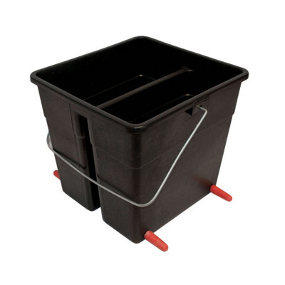 Nettex Lamb Feeder Bucket Set Black/red (One Size) from B&Q